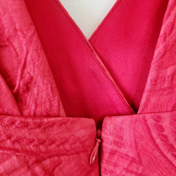 Monique Lhuillier Red Bow Brocade Dress - Picture 4 of 7